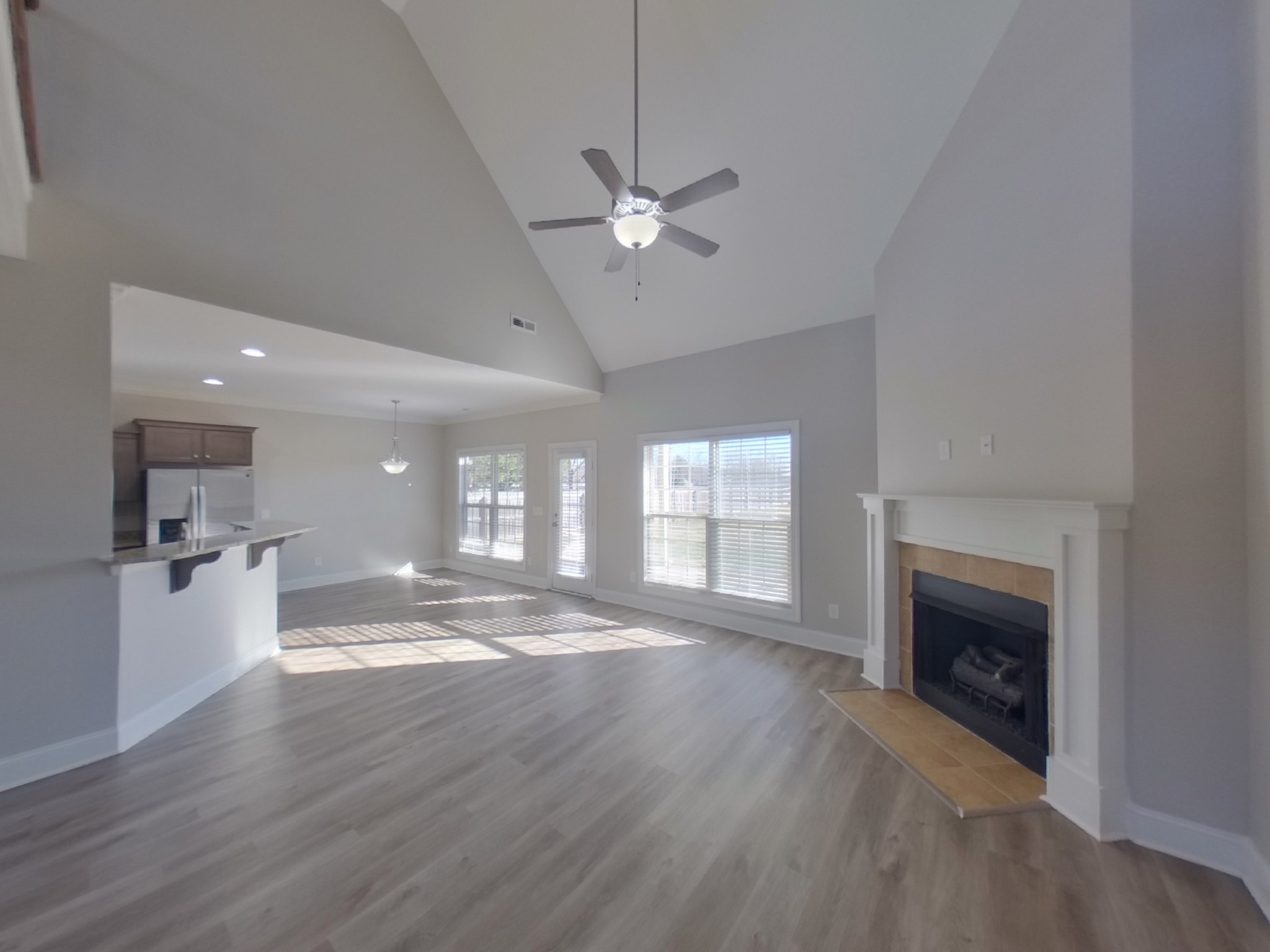 1502 John Lee Ln Property Photo 2