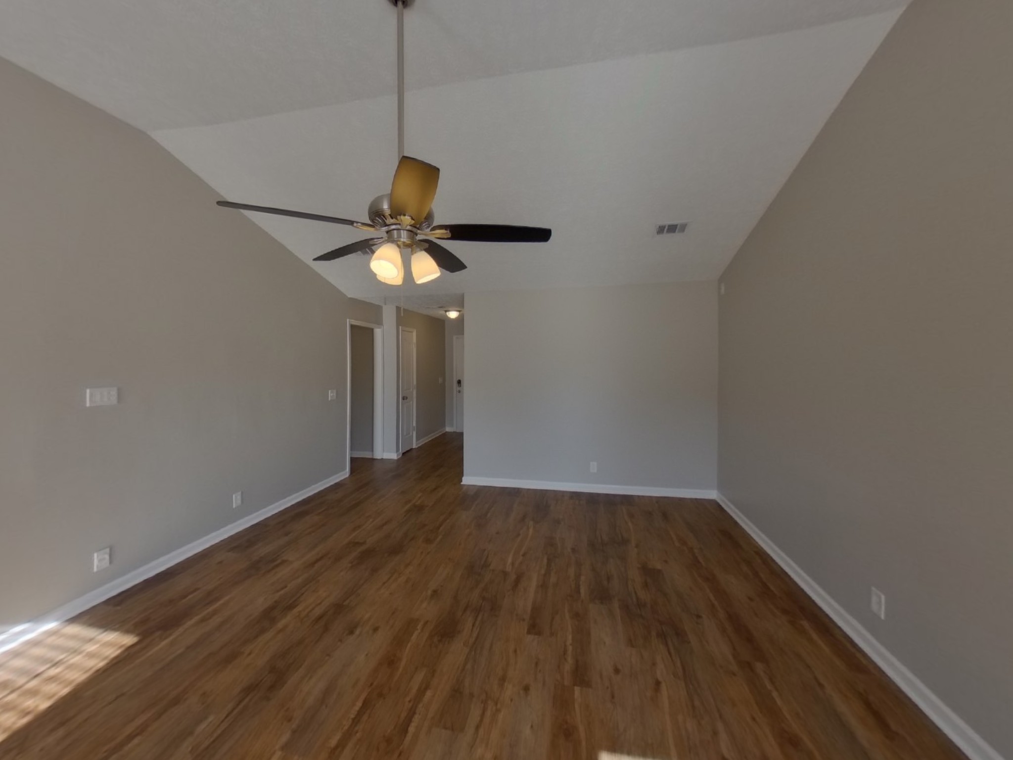 3107 Donard Ct Property Photo 3