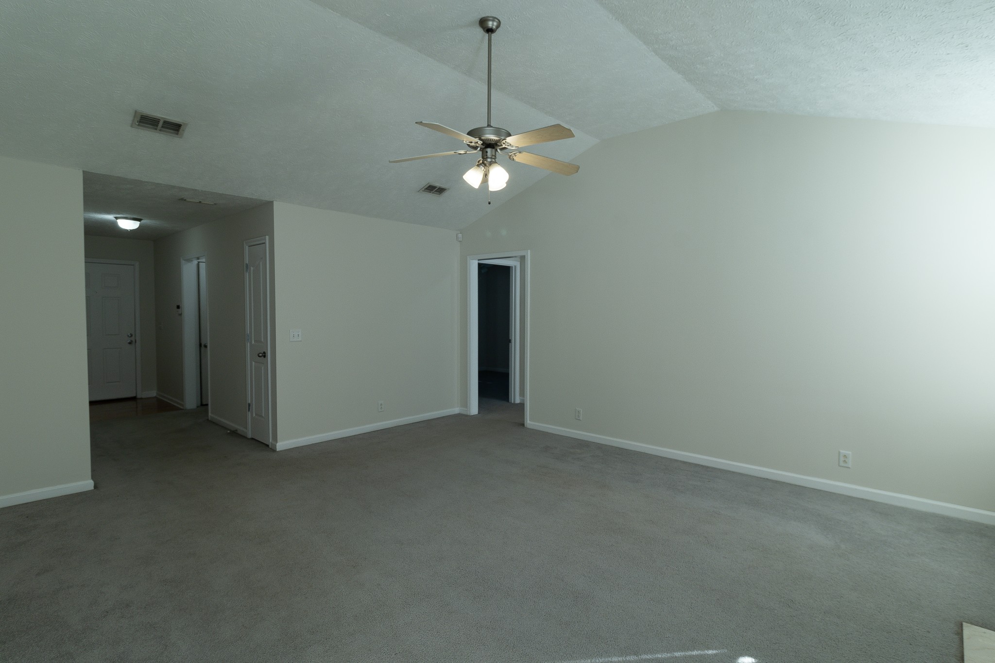 1514 Clifdon Ct Property Photo 4