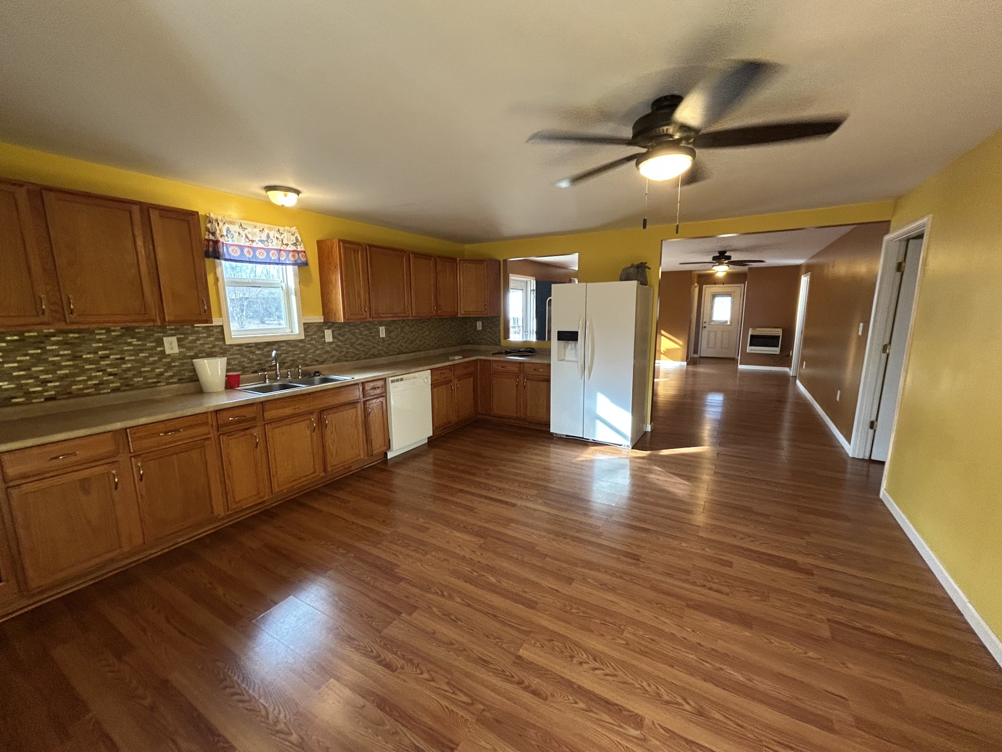 1026 Tom White Rd Property Photo 7
