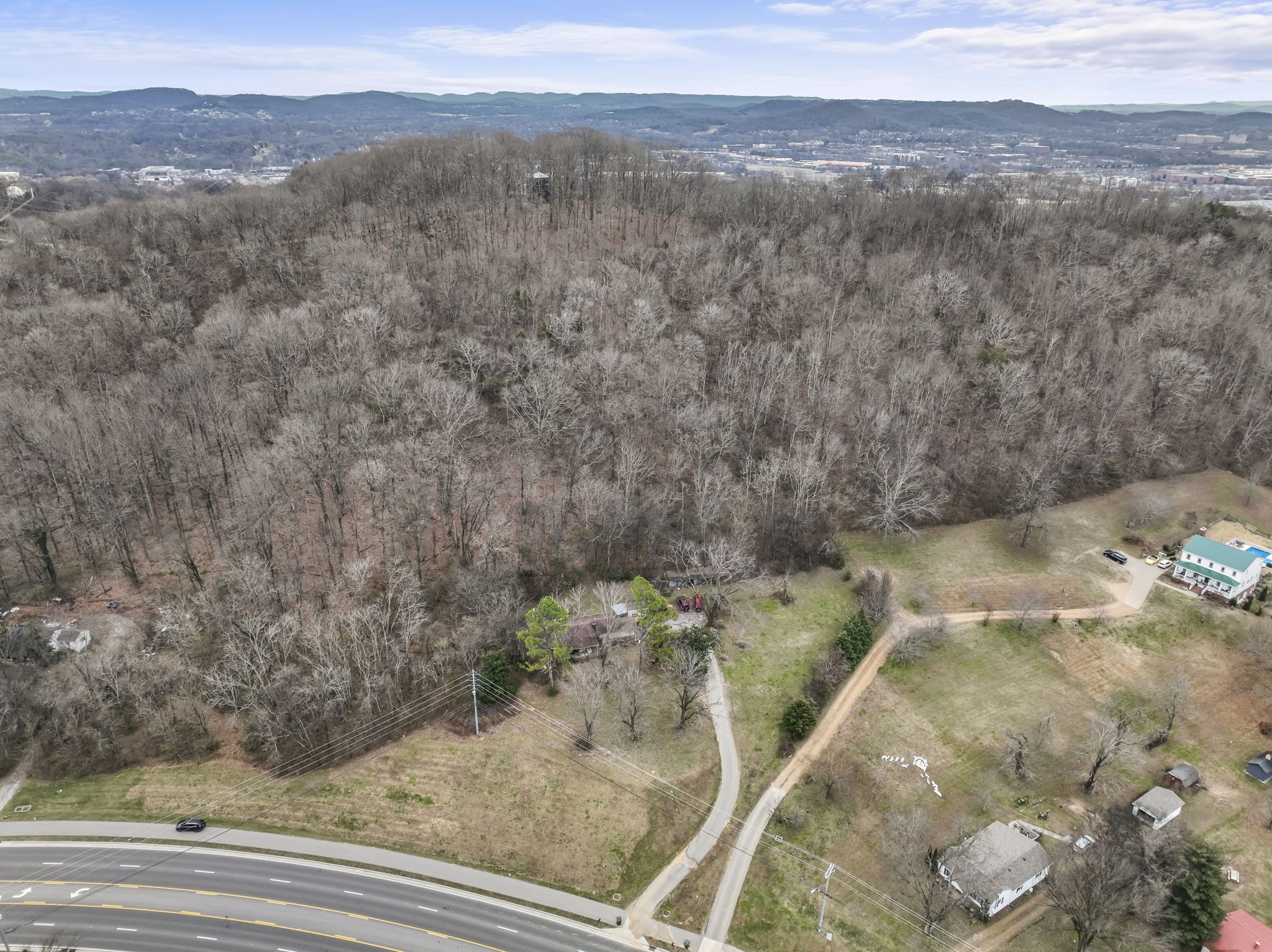 1520 Franklin Rd Property Photo 3