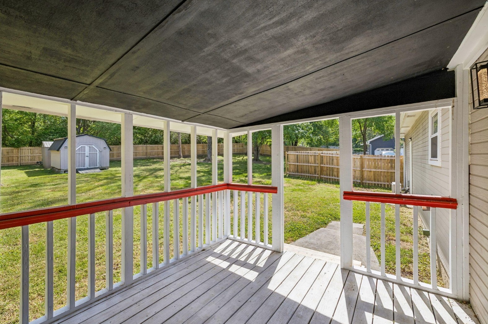 621 Lee Dr Property Photo 26