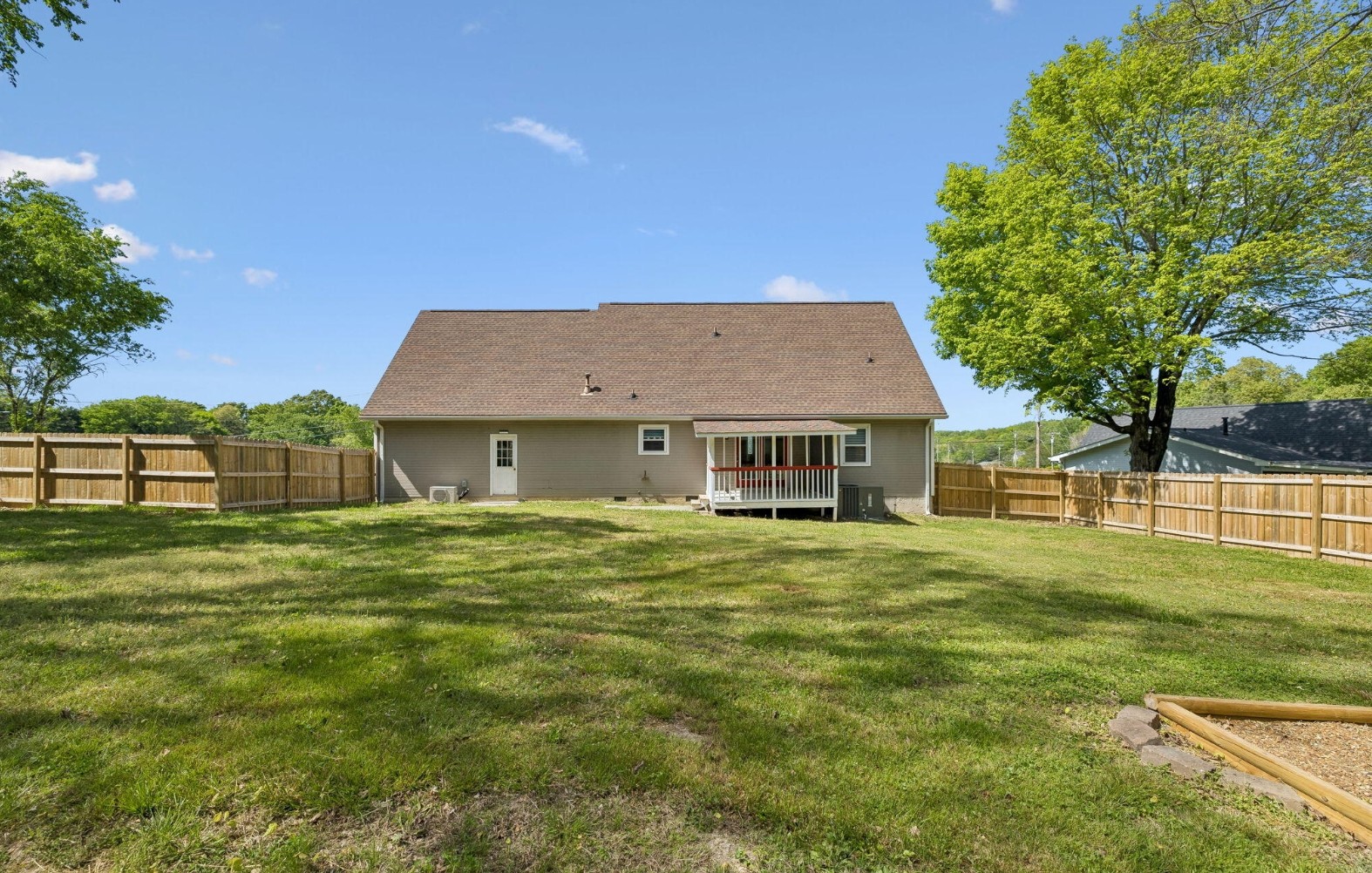 621 Lee Dr Property Photo 30