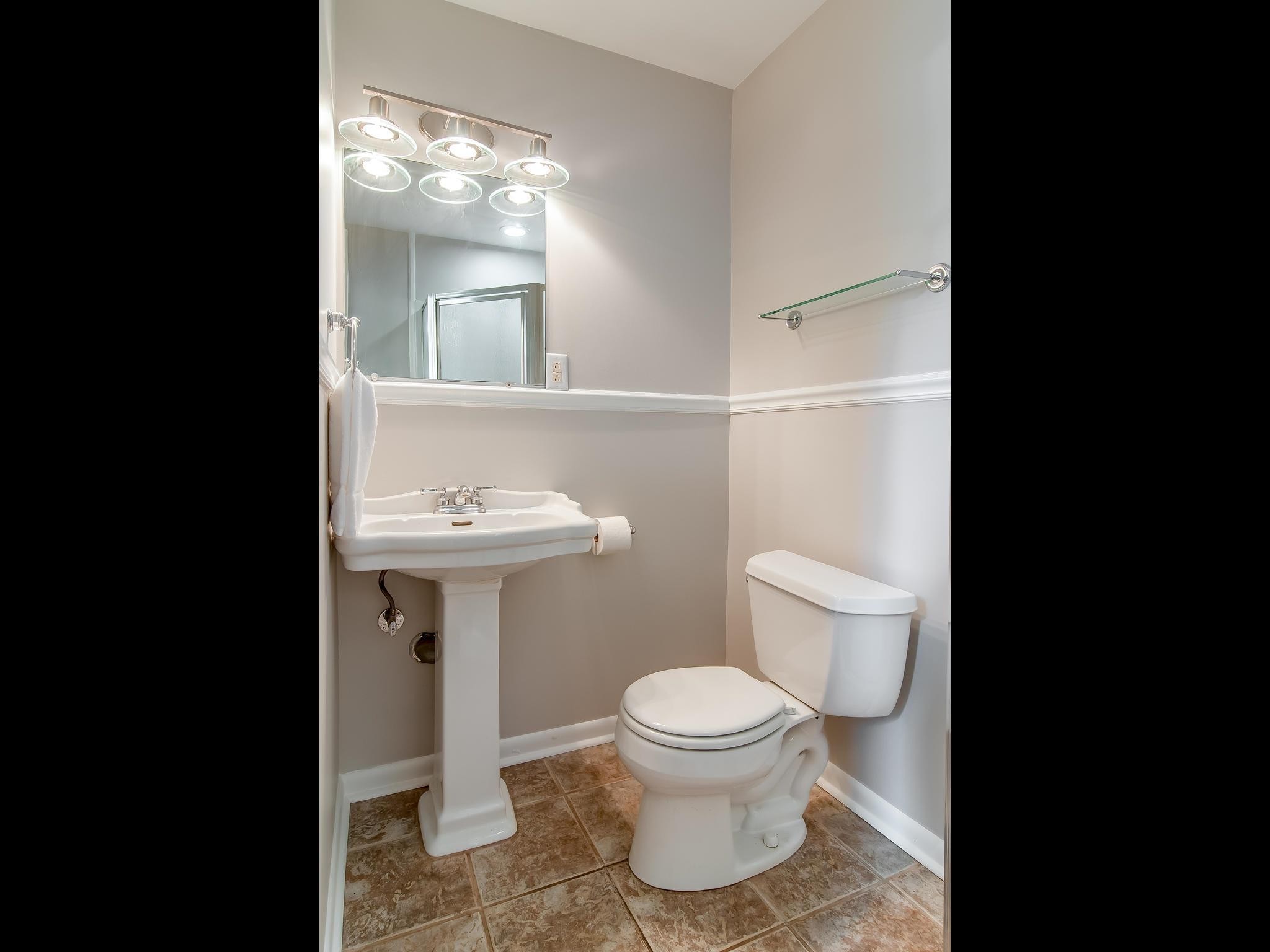 202 Pleasant Dr Property Photo 15