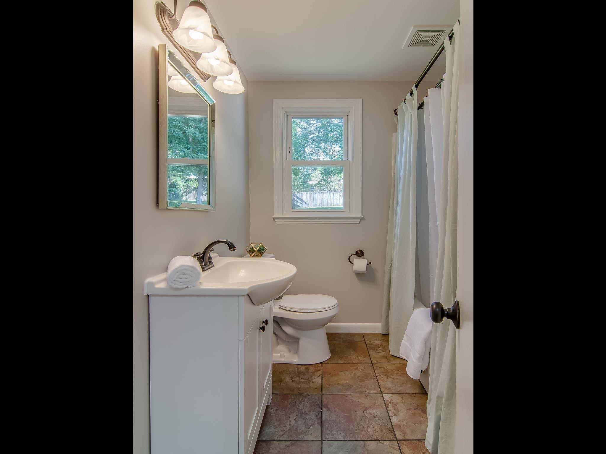 202 Pleasant Dr Property Photo 20
