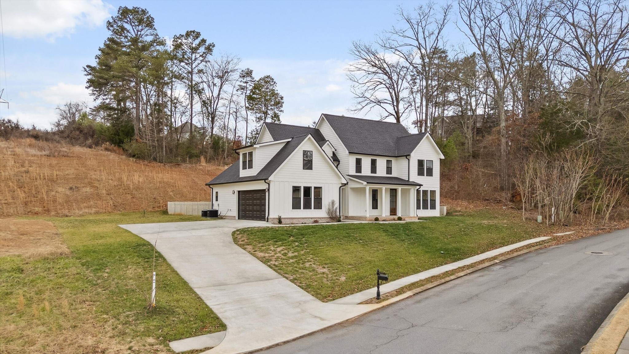 3511 Hawks Creek Drive Property Photo 1