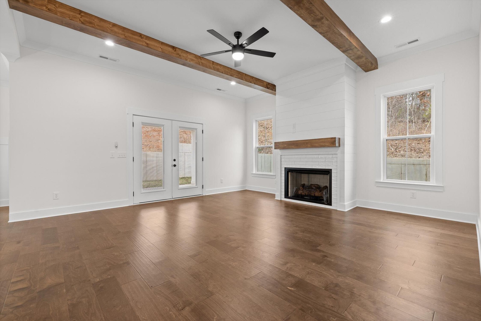 3511 Hawks Creek Drive Property Photo 12