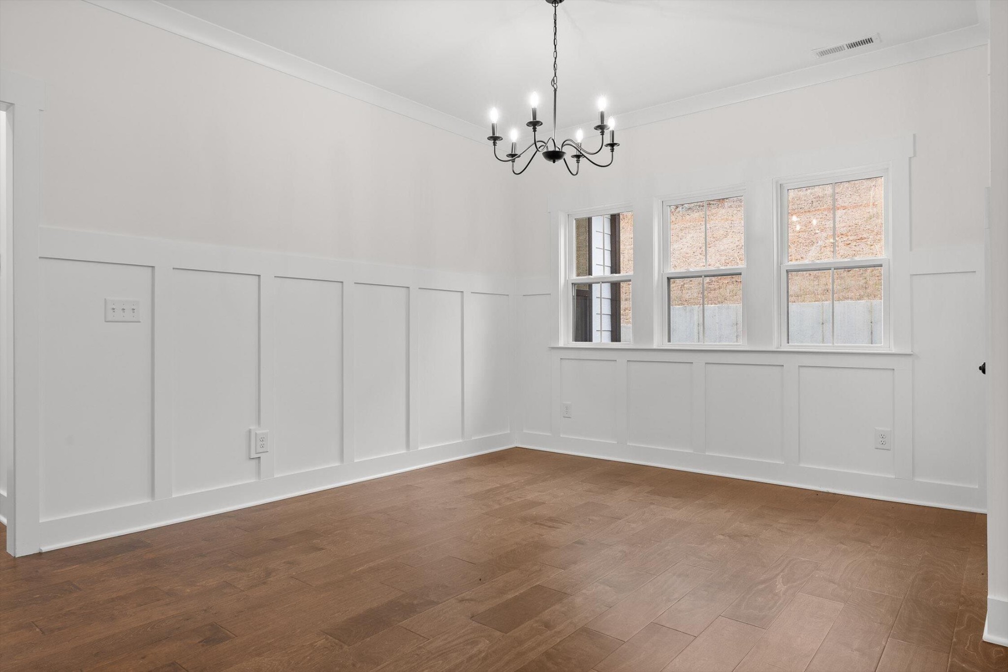 3511 Hawks Creek Drive Property Photo 24
