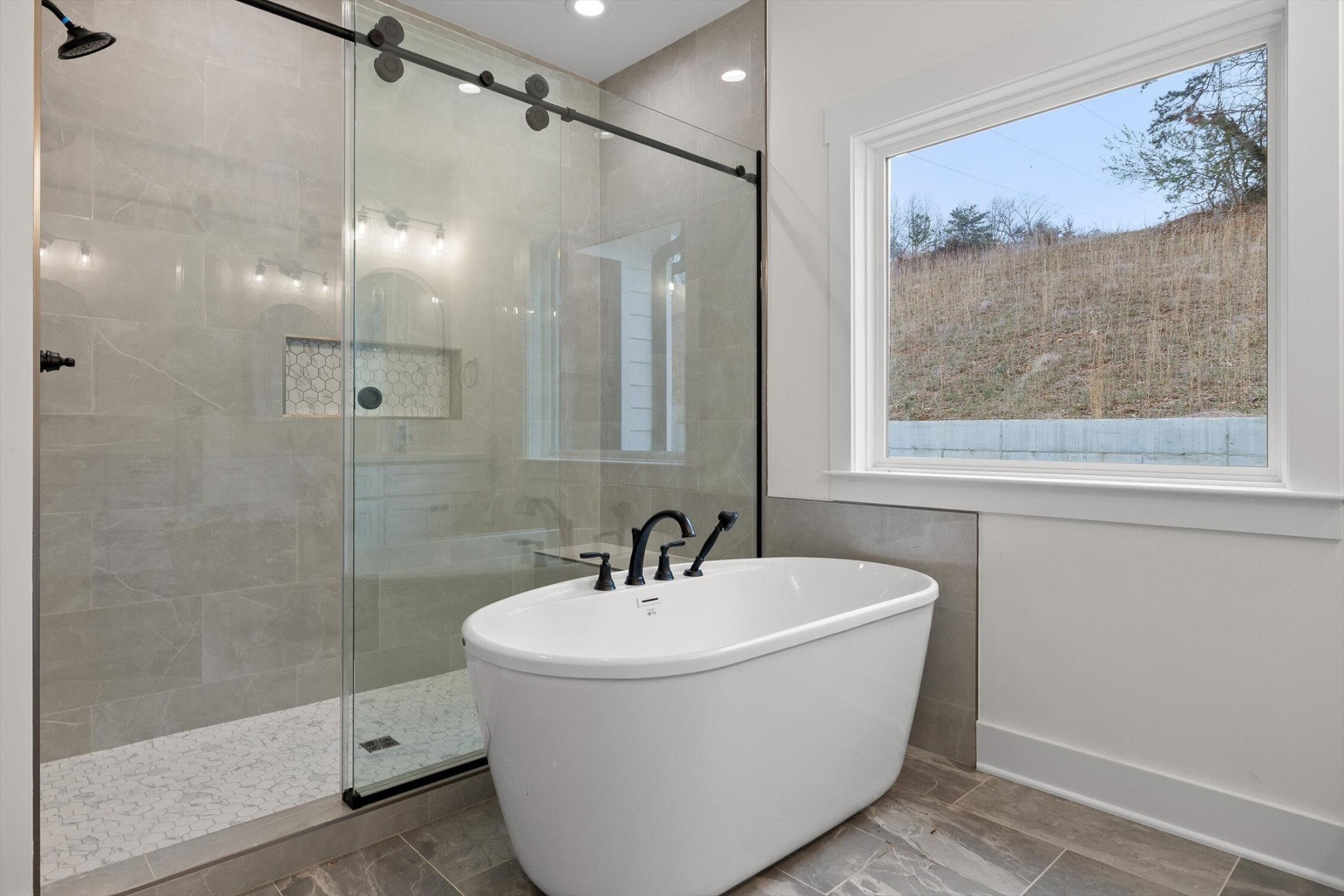 3511 Hawks Creek Drive Property Photo 38
