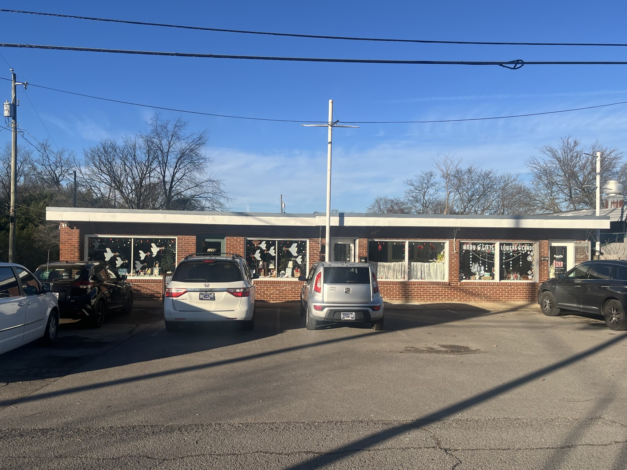 1202 Donelson Ave Property Photo 2
