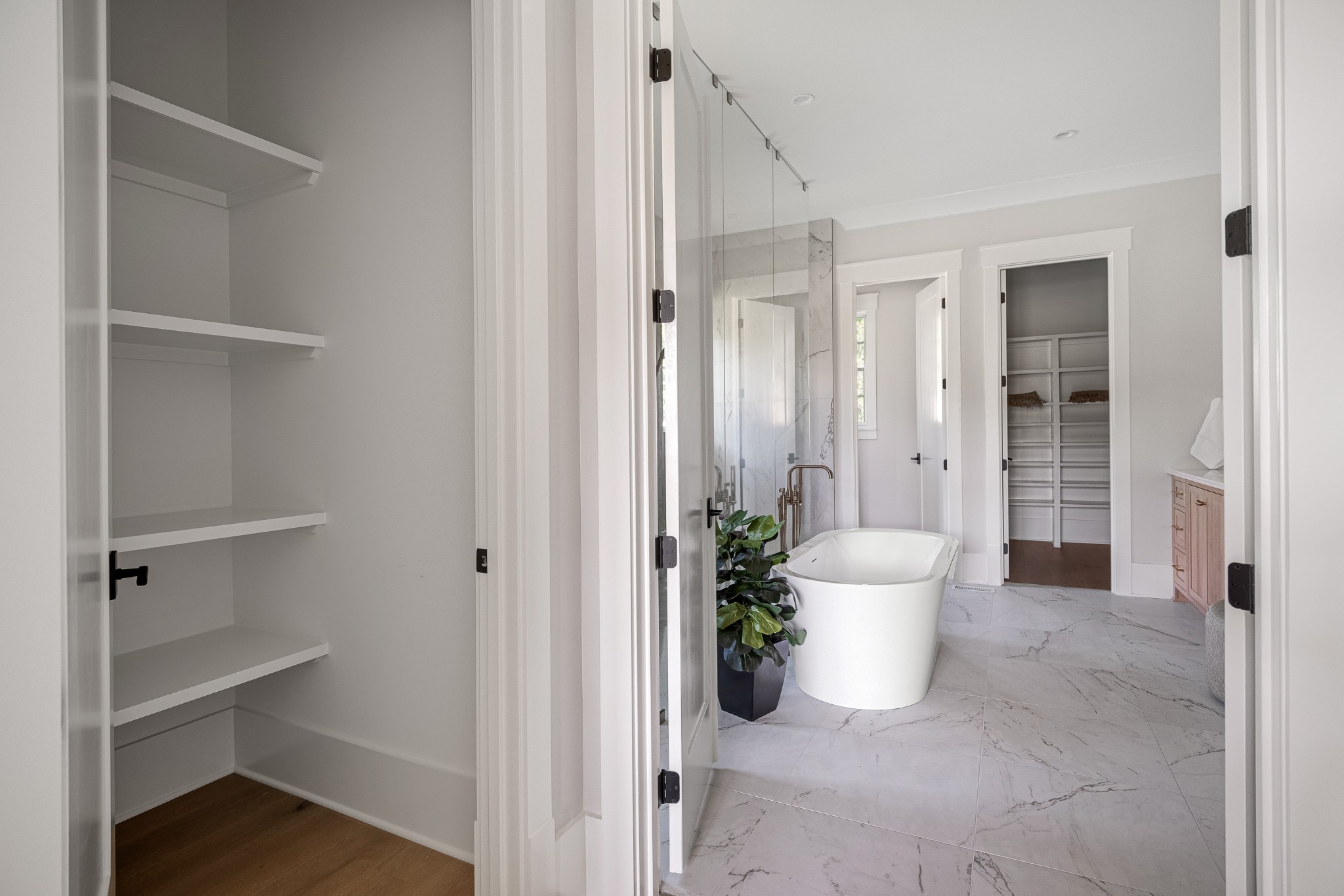 9407 Dewaal Rdg Property Photo 49
