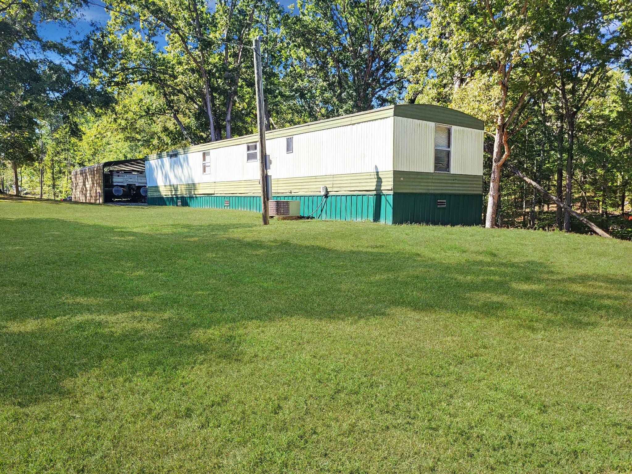 60 White Oak Dr Property Photo 1
