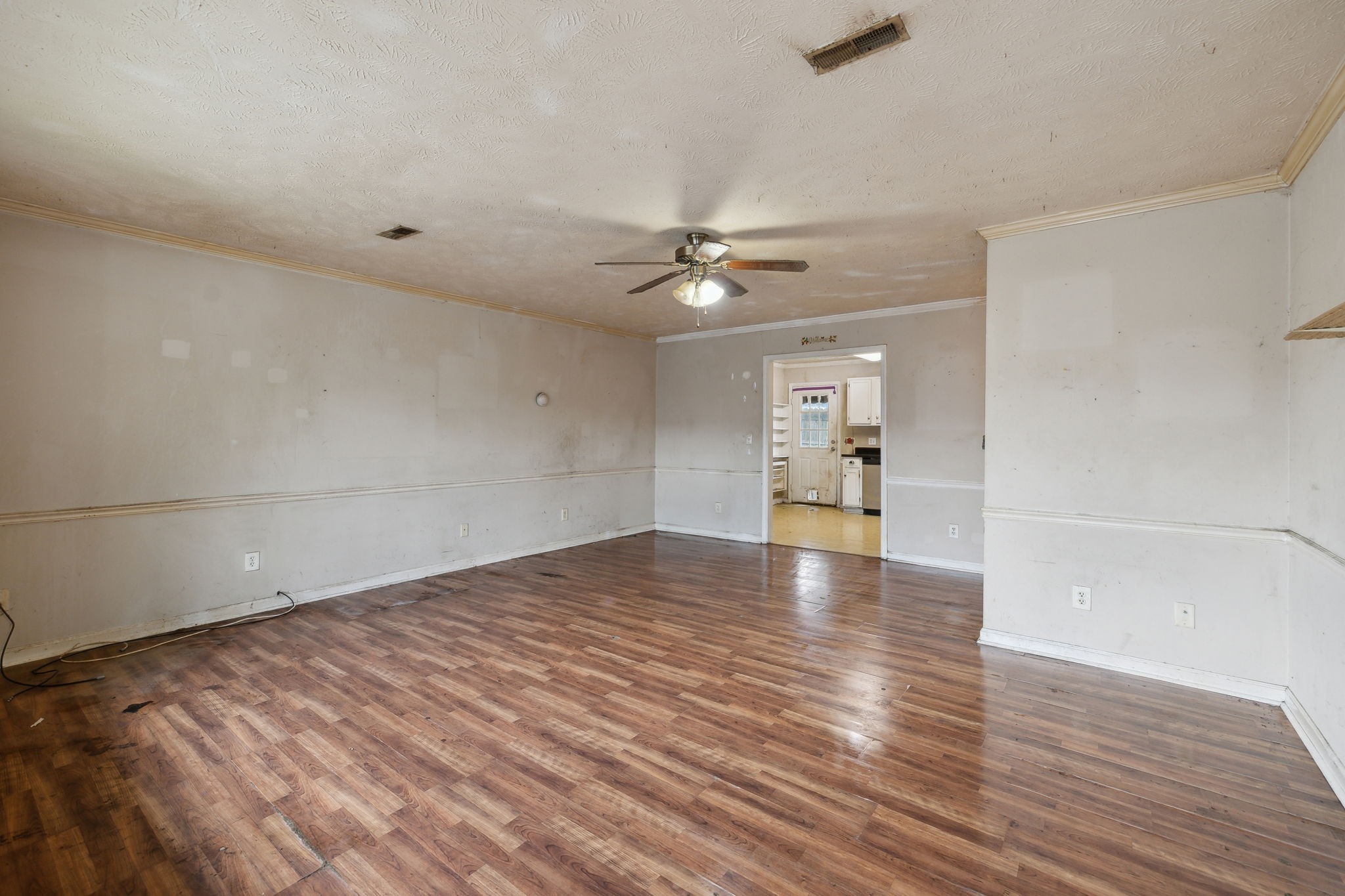 513 N Maple St Property Photo 8