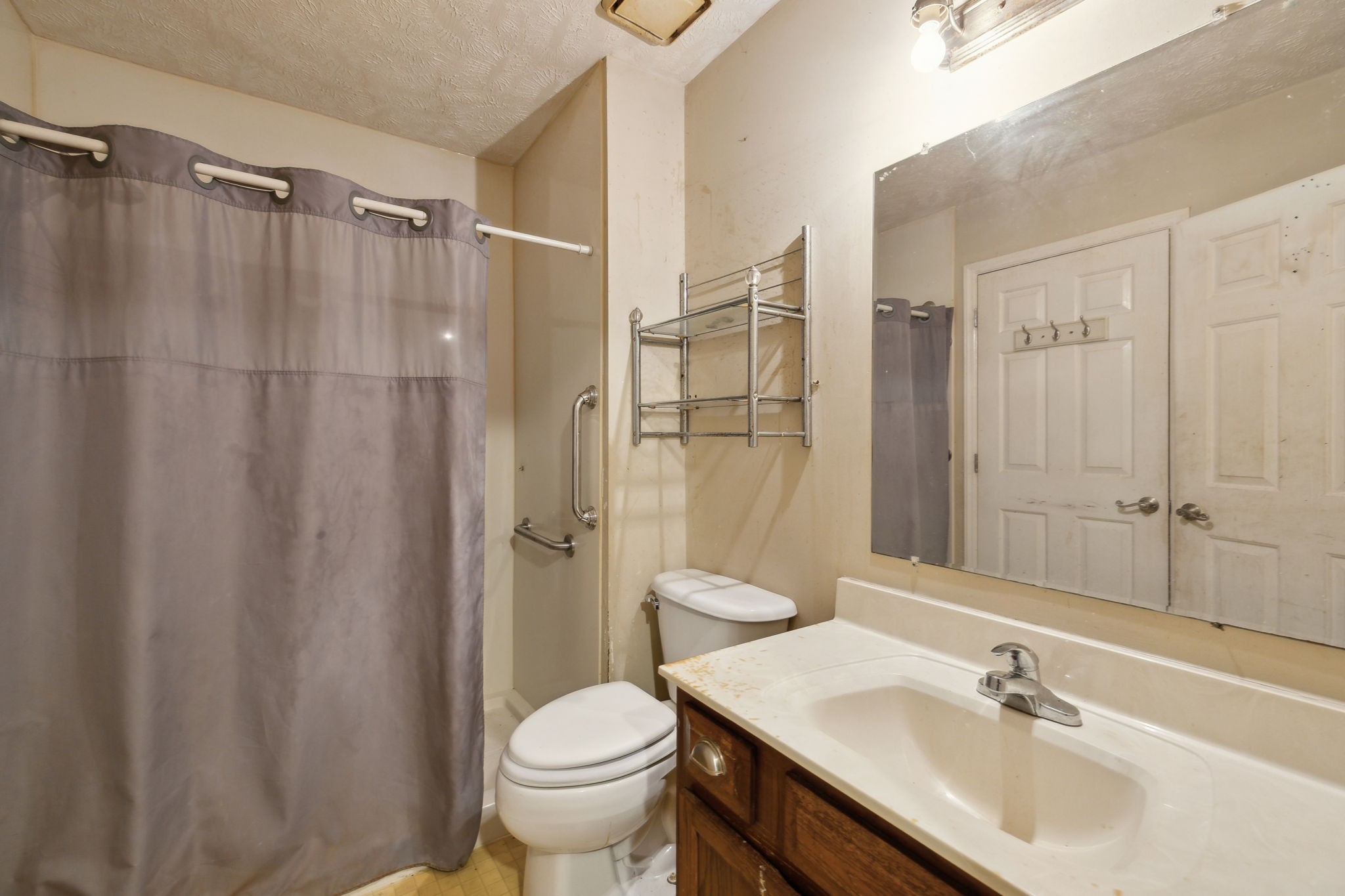 513 N Maple St Property Photo 20