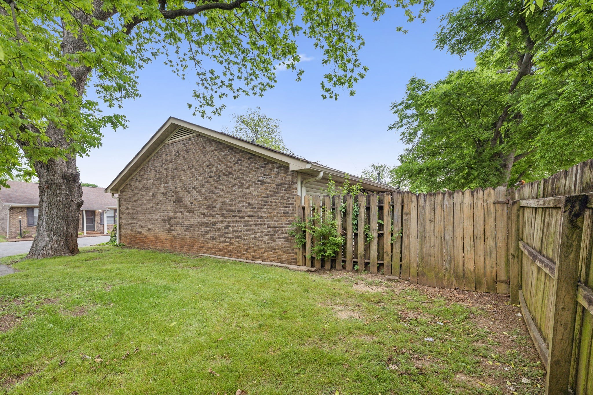 513 N Maple St Property Photo 28