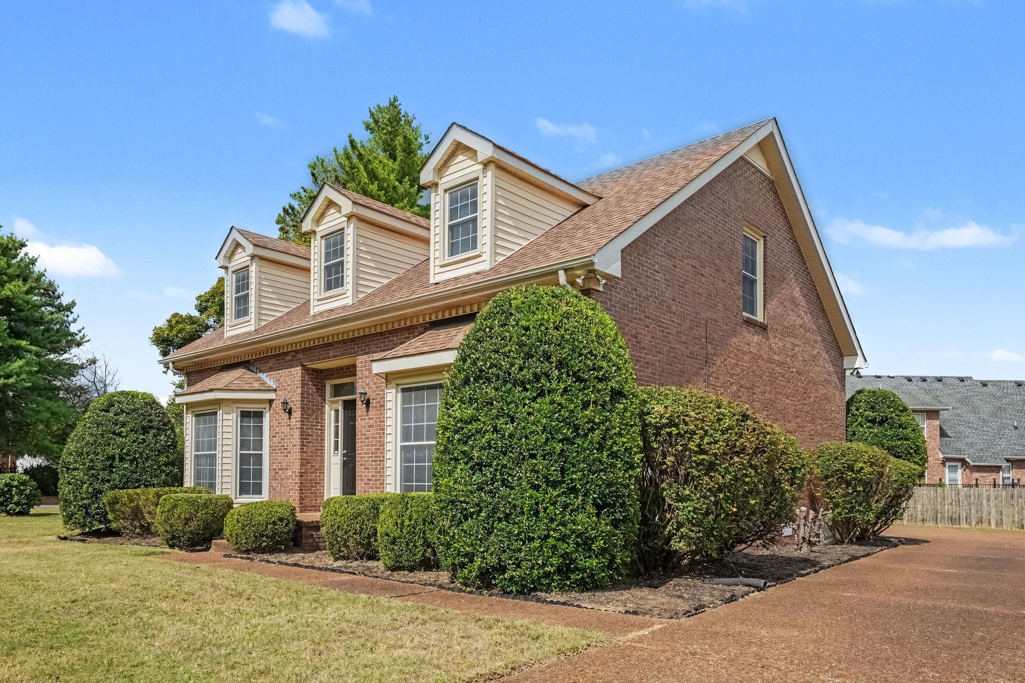 2403 Franklin Ln Property Photo 1