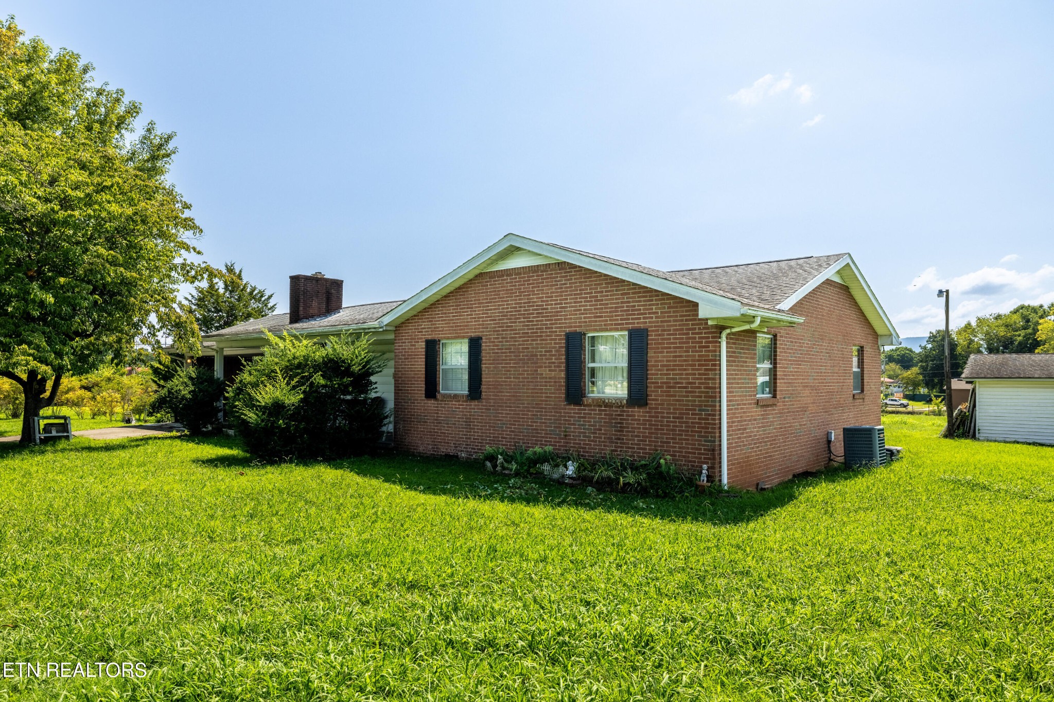 111 Harmon Rd Property Photo 19