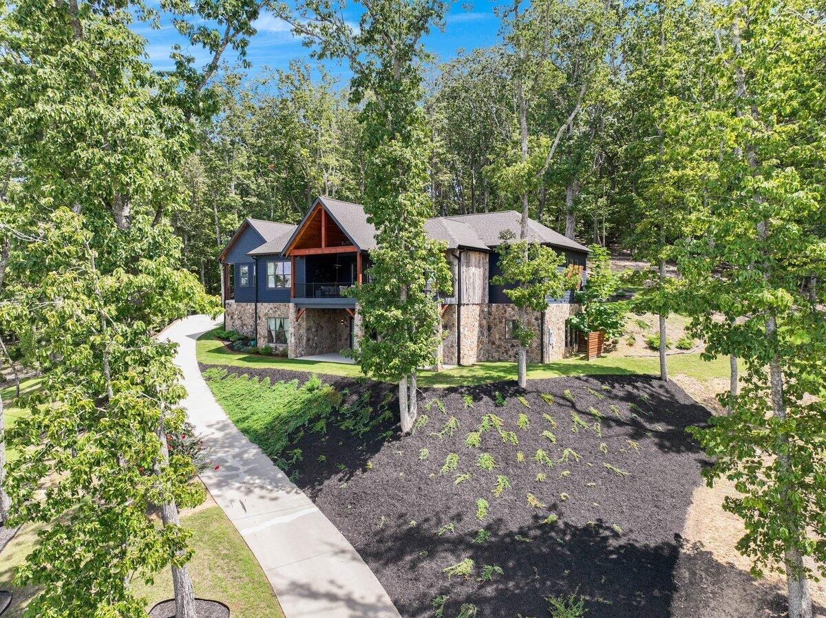 9934 Caseview Drive Property Photo 2