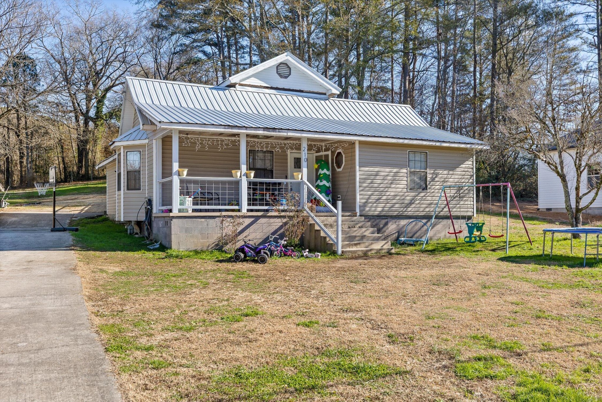 210 Wheeler Avenue Property Photo 2