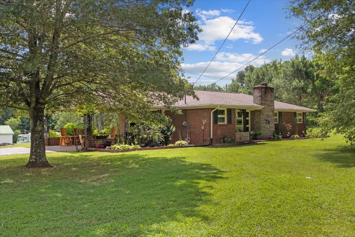 4670 Highway 69a Property Photo 1