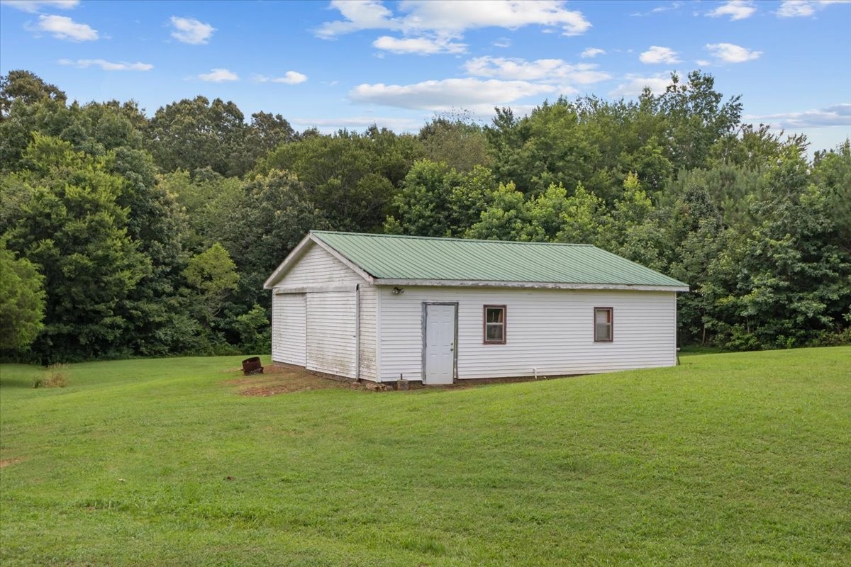 4670 Highway 69a Property Photo 26