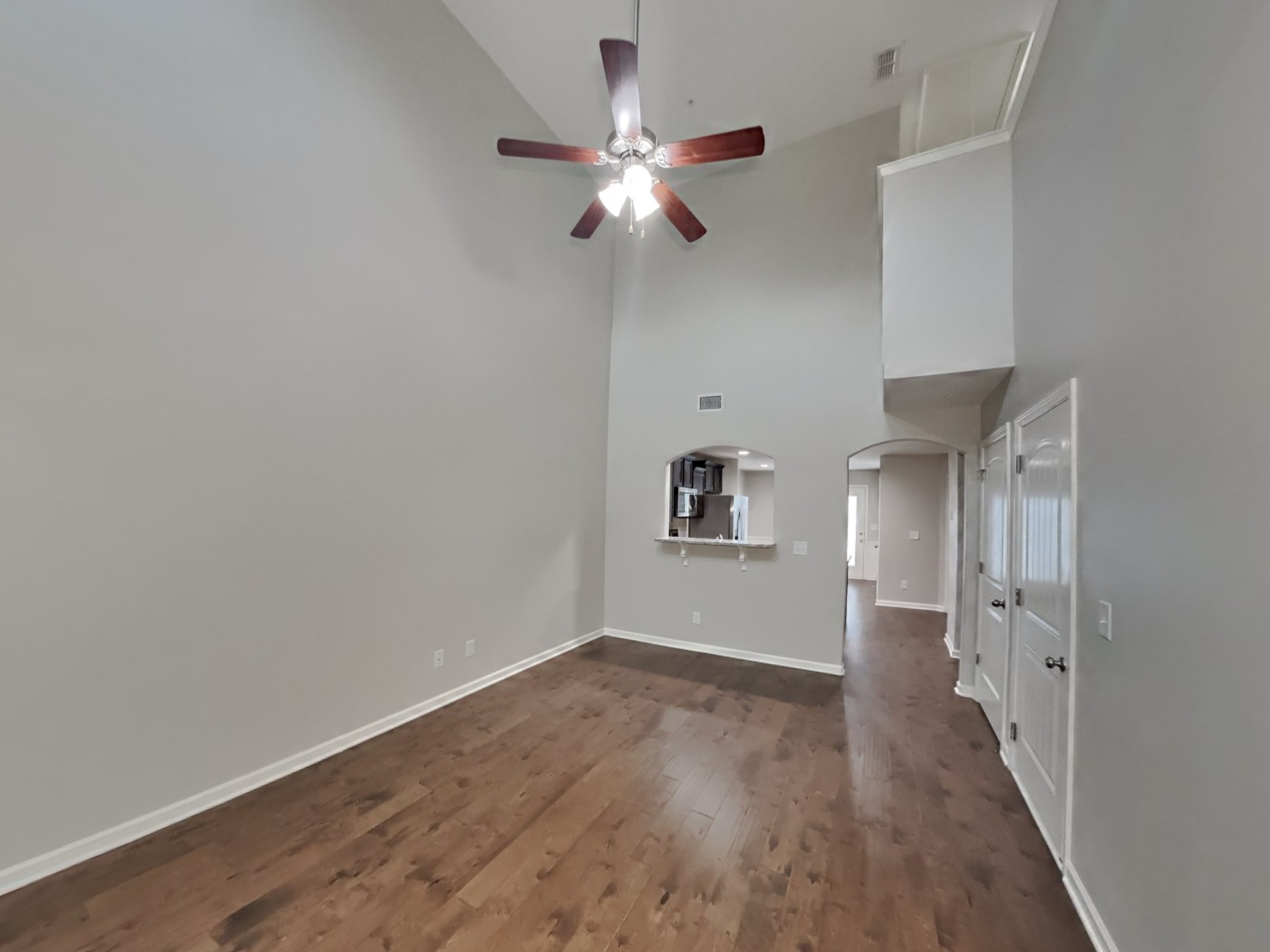 1093 Neeleys Bnd Property Photo 2