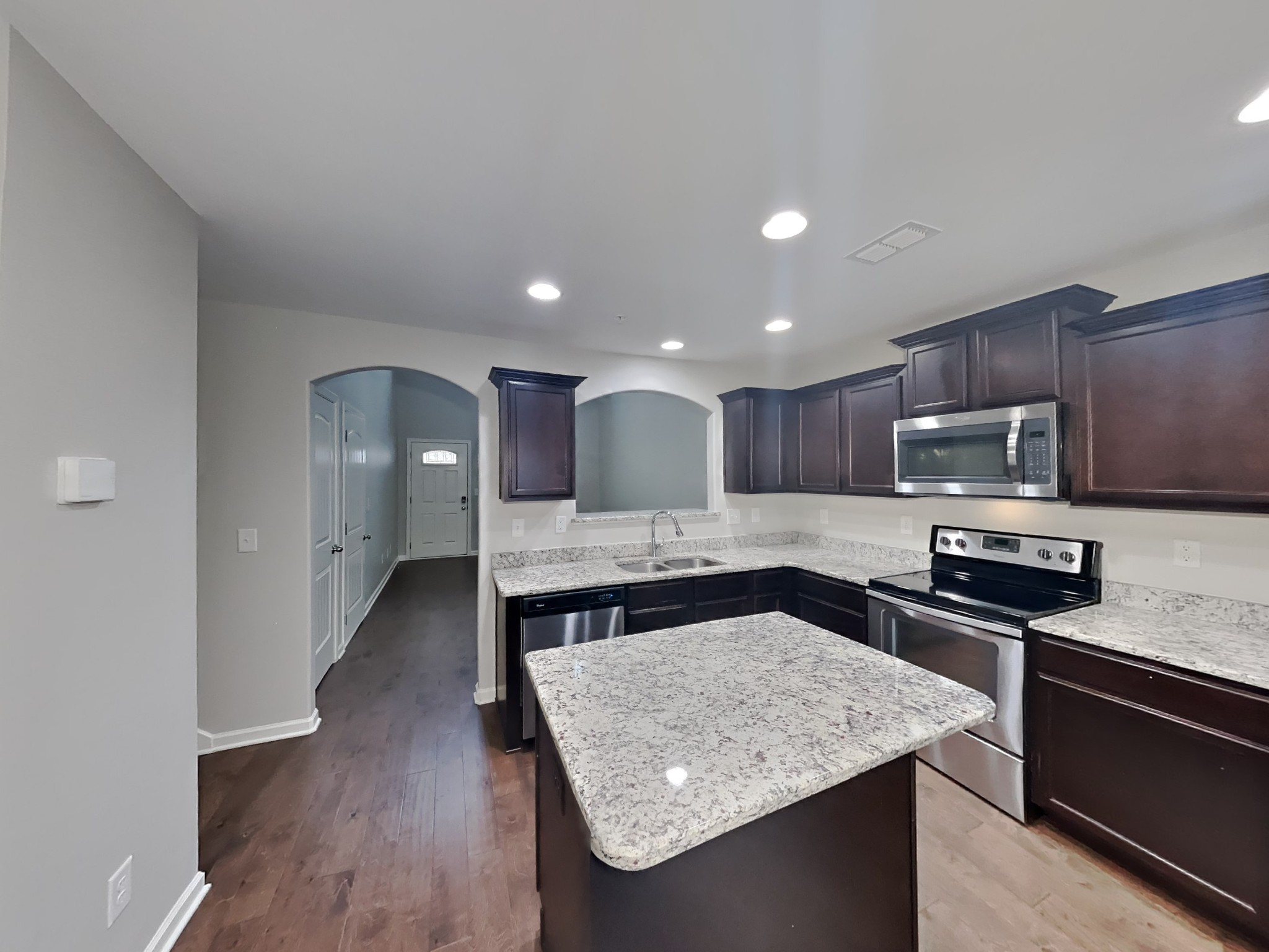 1093 Neeleys Bnd Property Photo 5