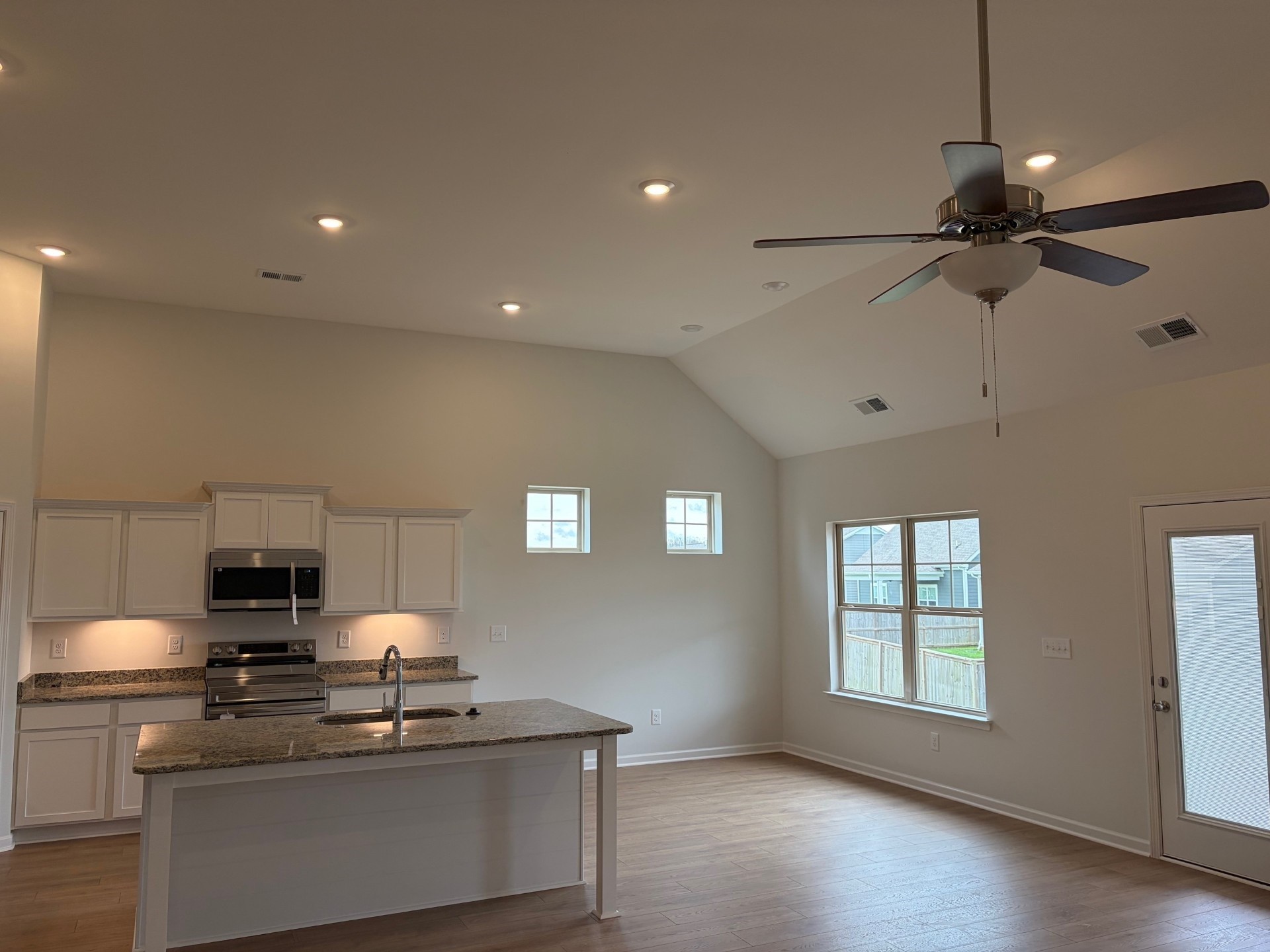 7019 Sully Court Property Photo 3