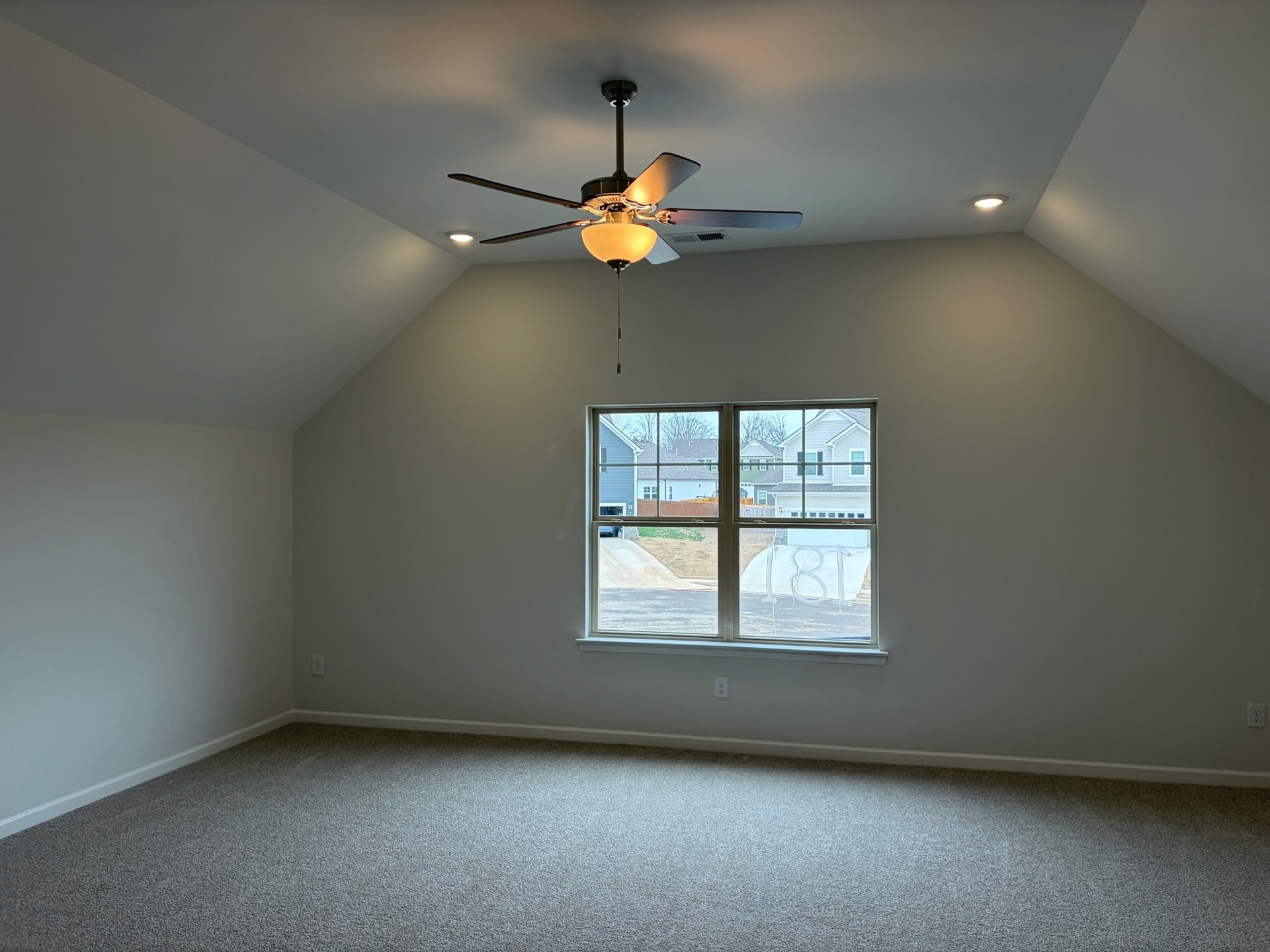 7019 Sully Court Property Photo 6