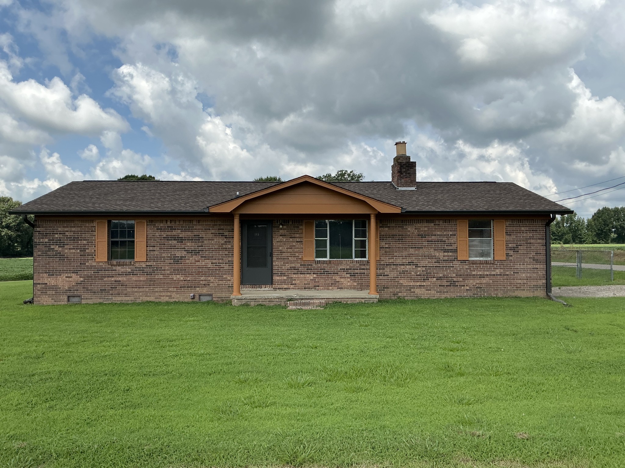 115 Jaynes Rd Property Photo 1