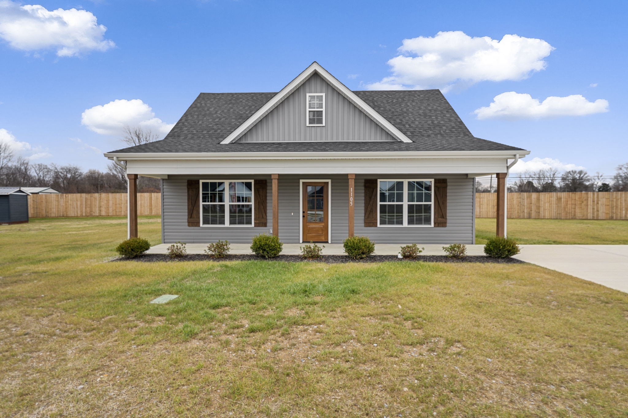 1105 Brook Court Property Photo 1