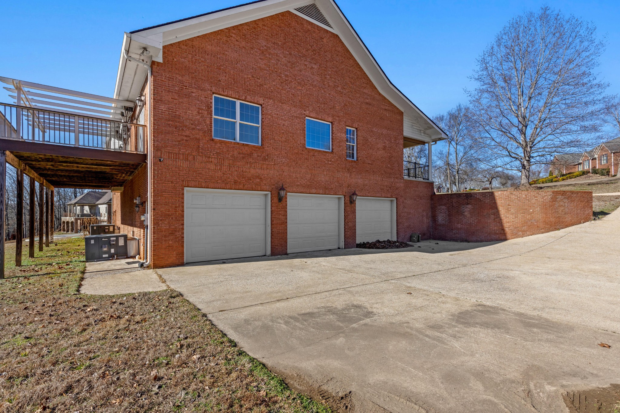 7900 Clara Chase Drive Property Photo 4