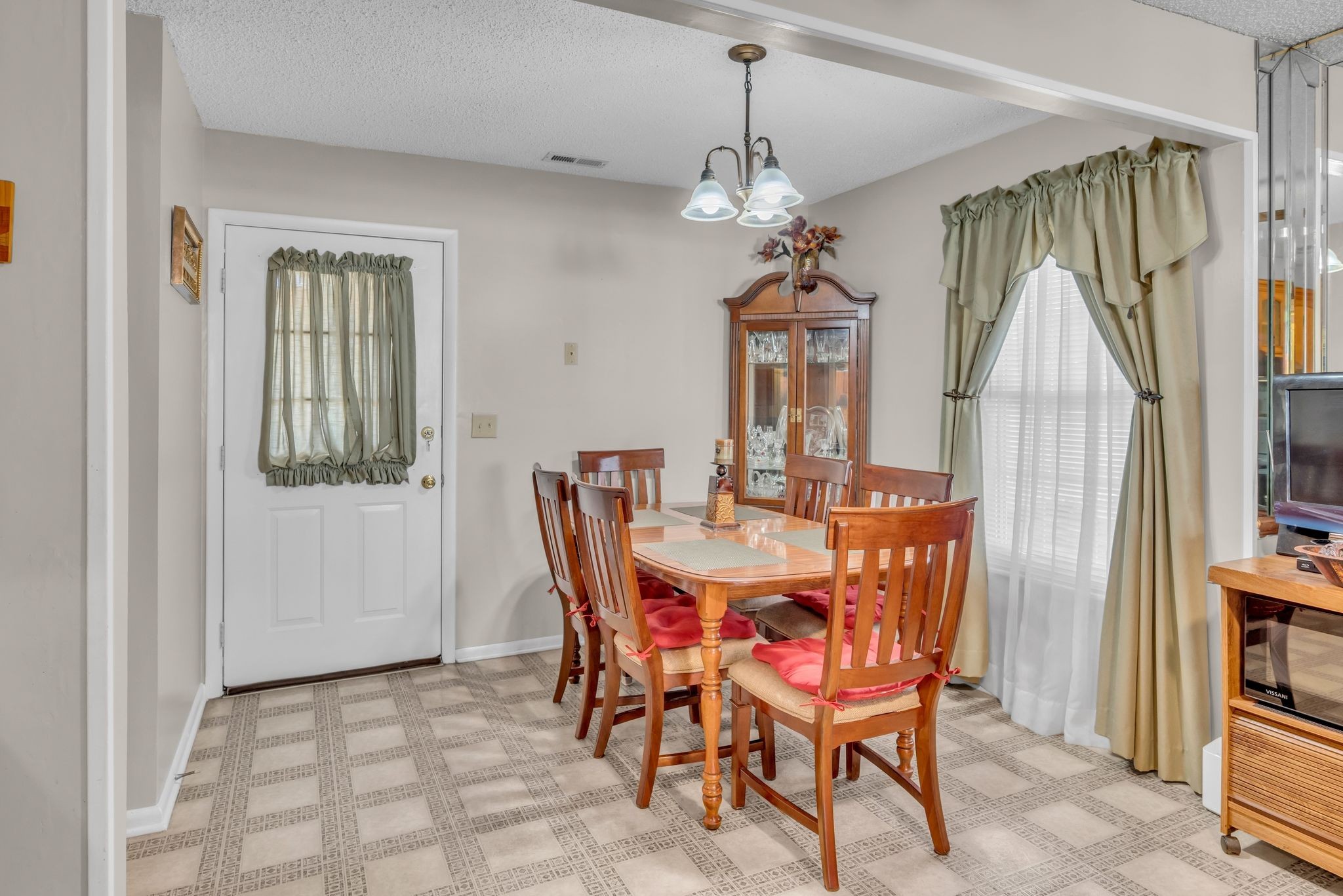 717 Flint Ridge Dr Property Photo 12