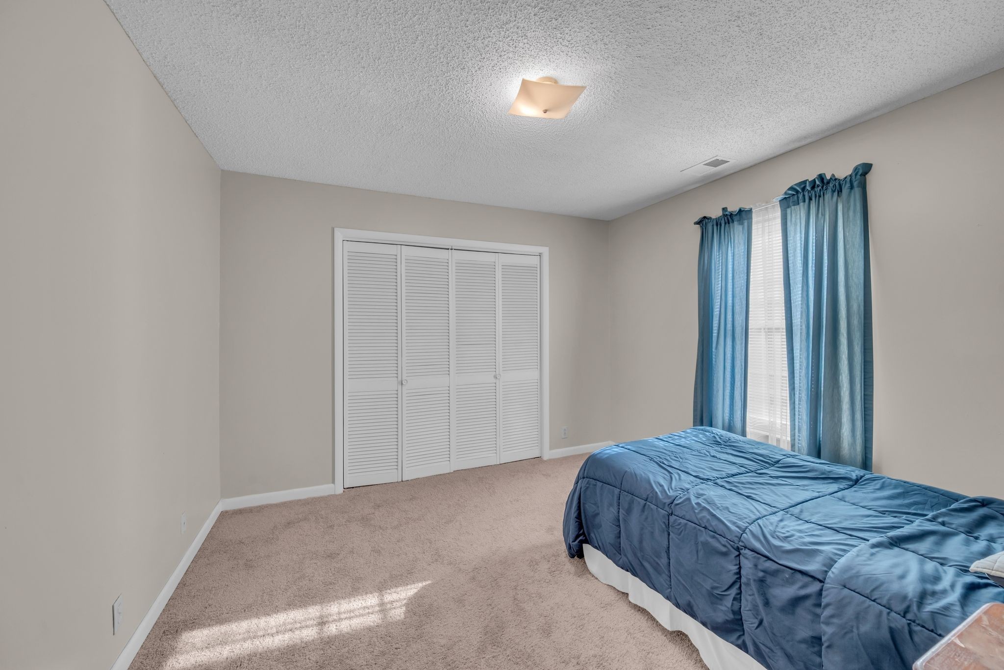 717 Flint Ridge Dr Property Photo 17