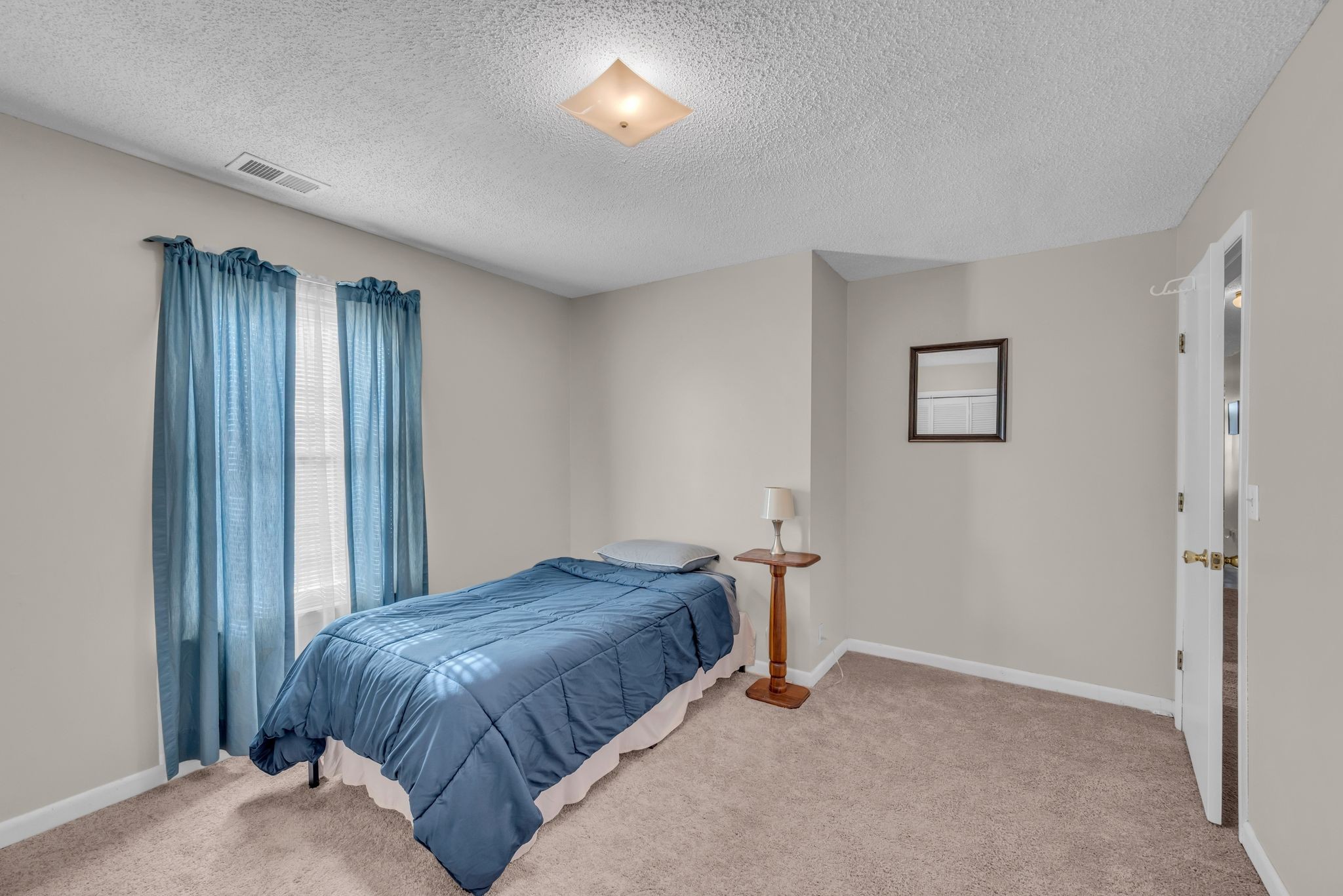 717 Flint Ridge Dr Property Photo 18