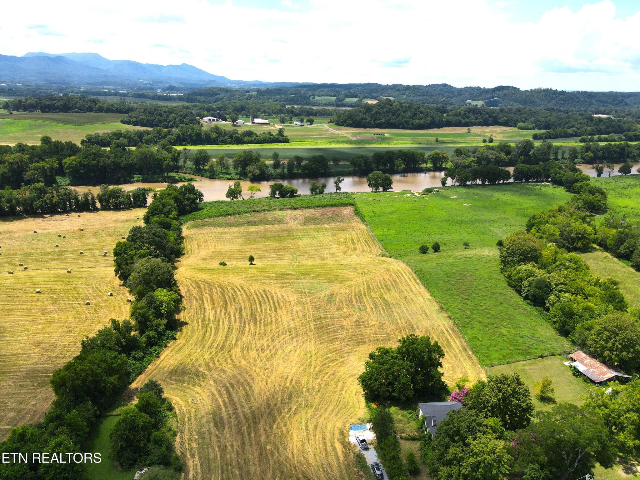 565 Highway 160 Property Photo 13