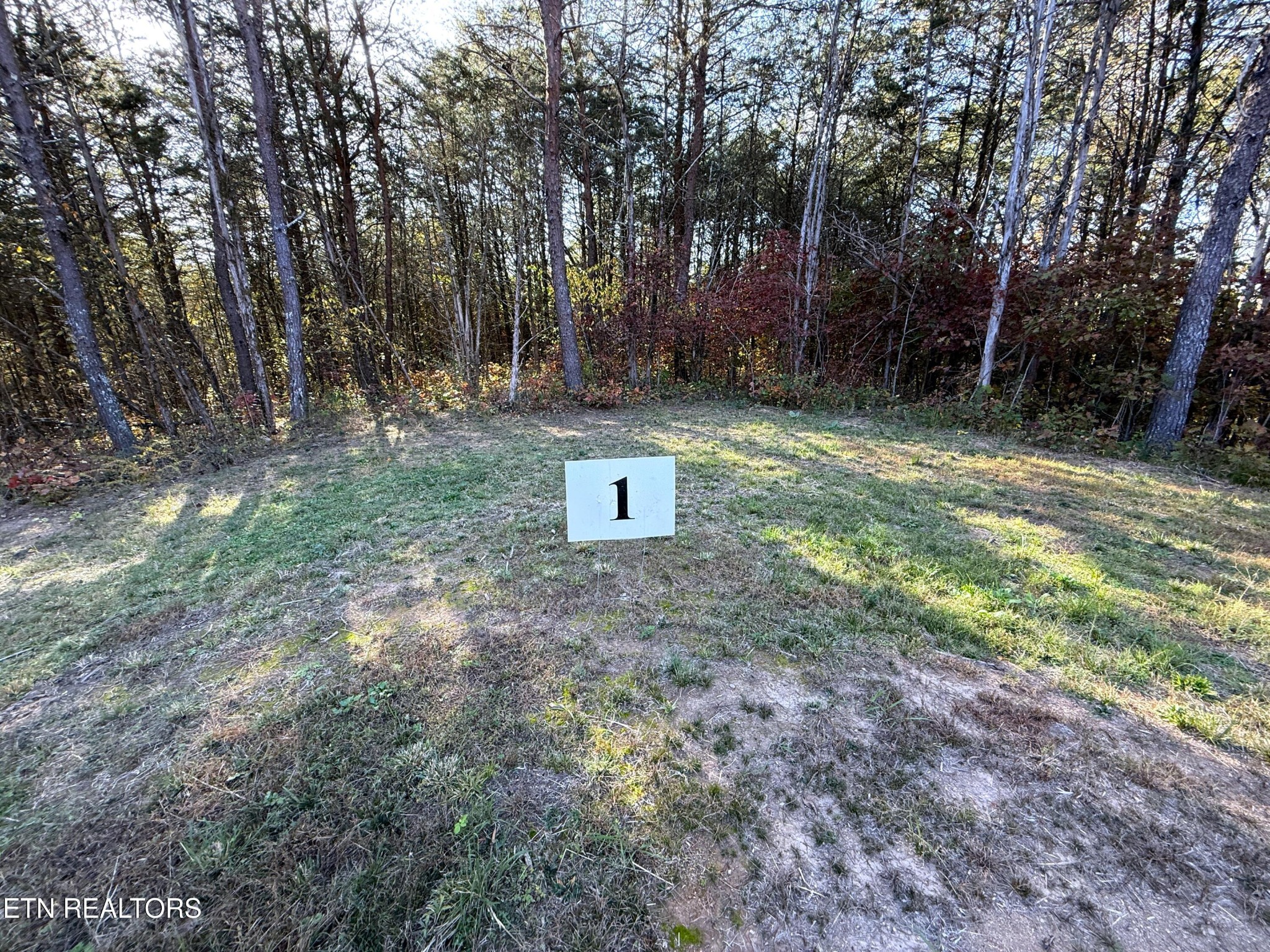 13 Topaz Way Property Photo 3