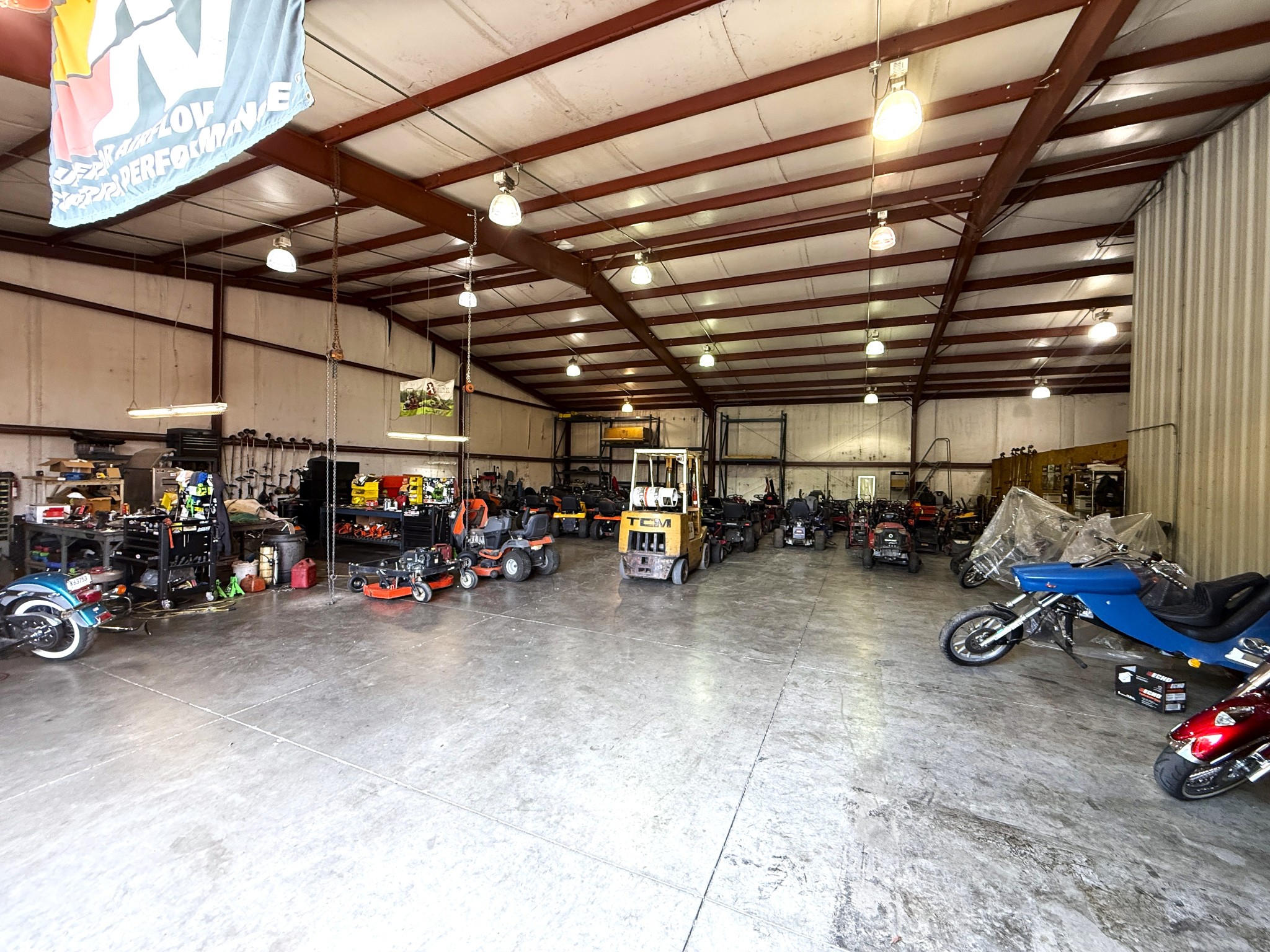 861 W Highway 25 70, W Property Photo 18