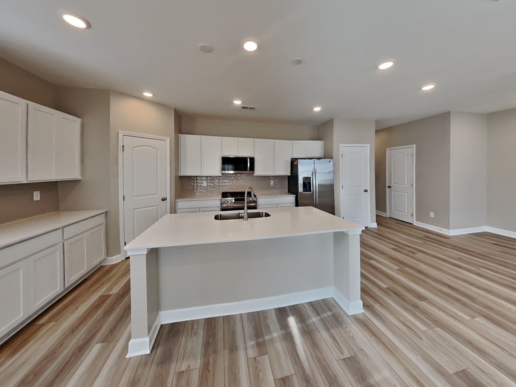 247 Millbrook Drive, W Property Photo 6