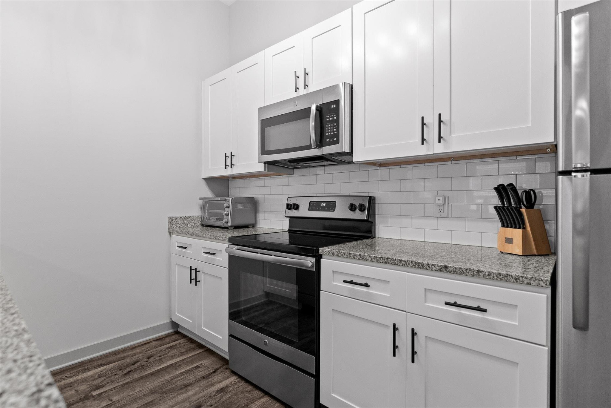 782 Riverfront Parkway Property Photo 15