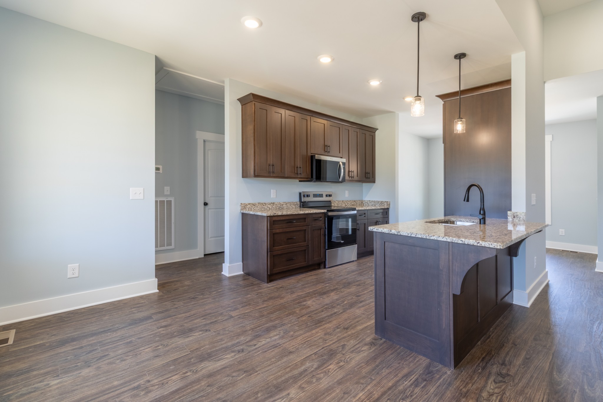 2060 Beverly Ct Property Photo 18