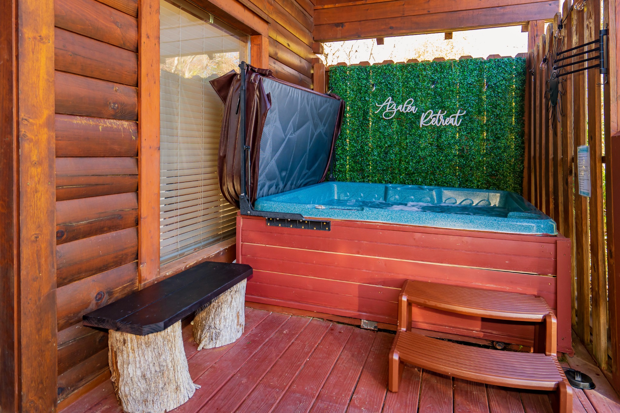 552 Blackberry Ridge Way Property Photo 3
