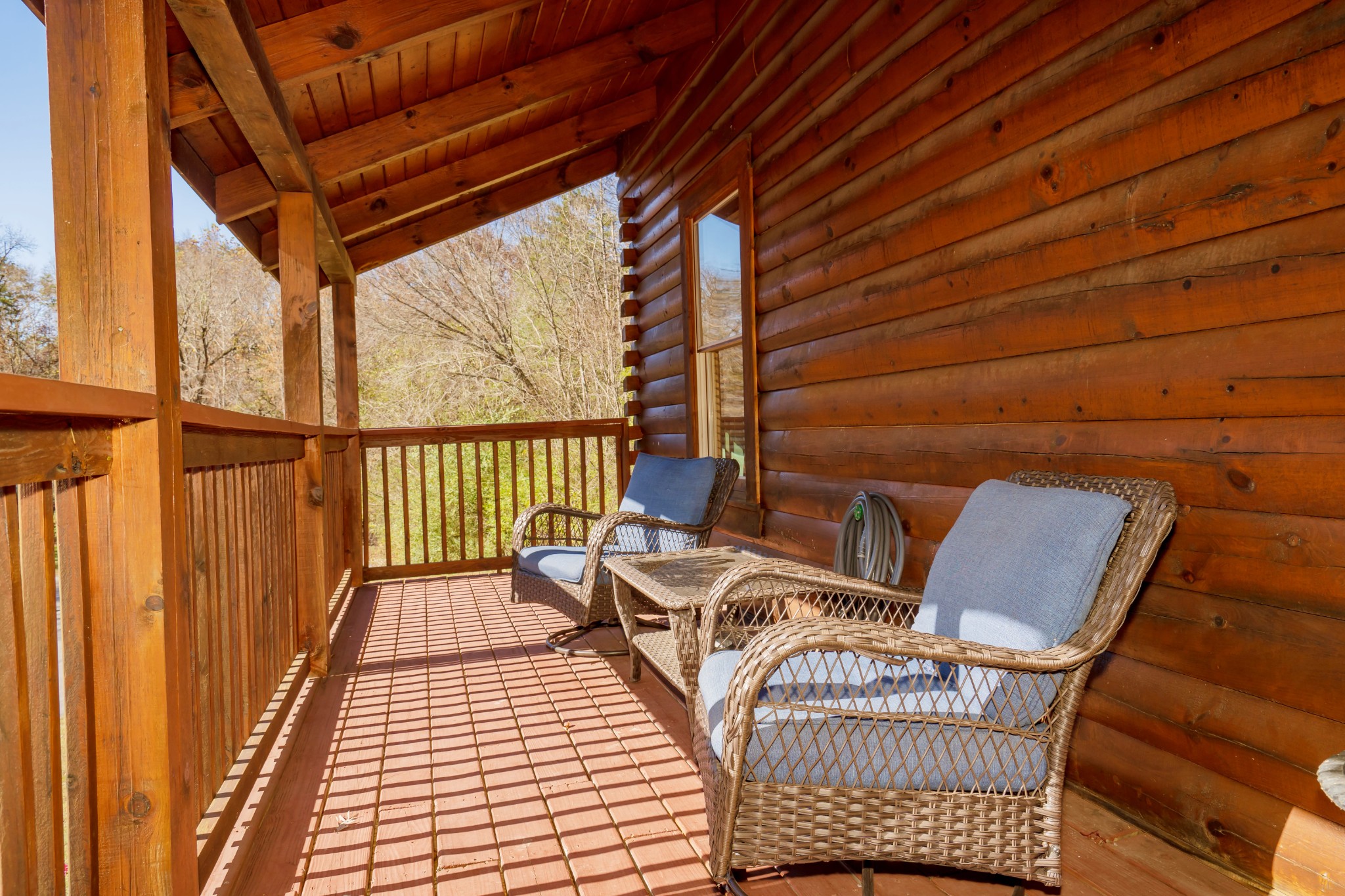 552 Blackberry Ridge Way Property Photo 4