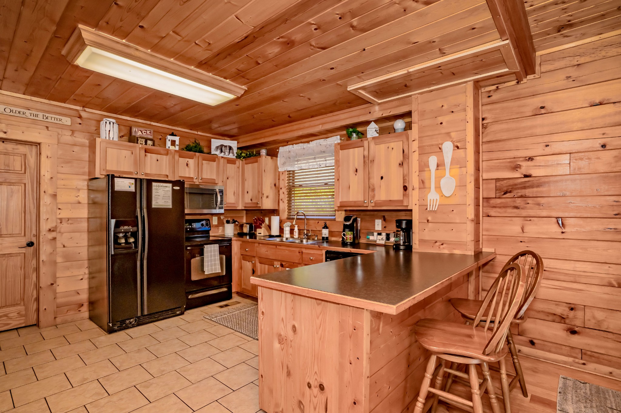 552 Blackberry Ridge Way Property Photo 6