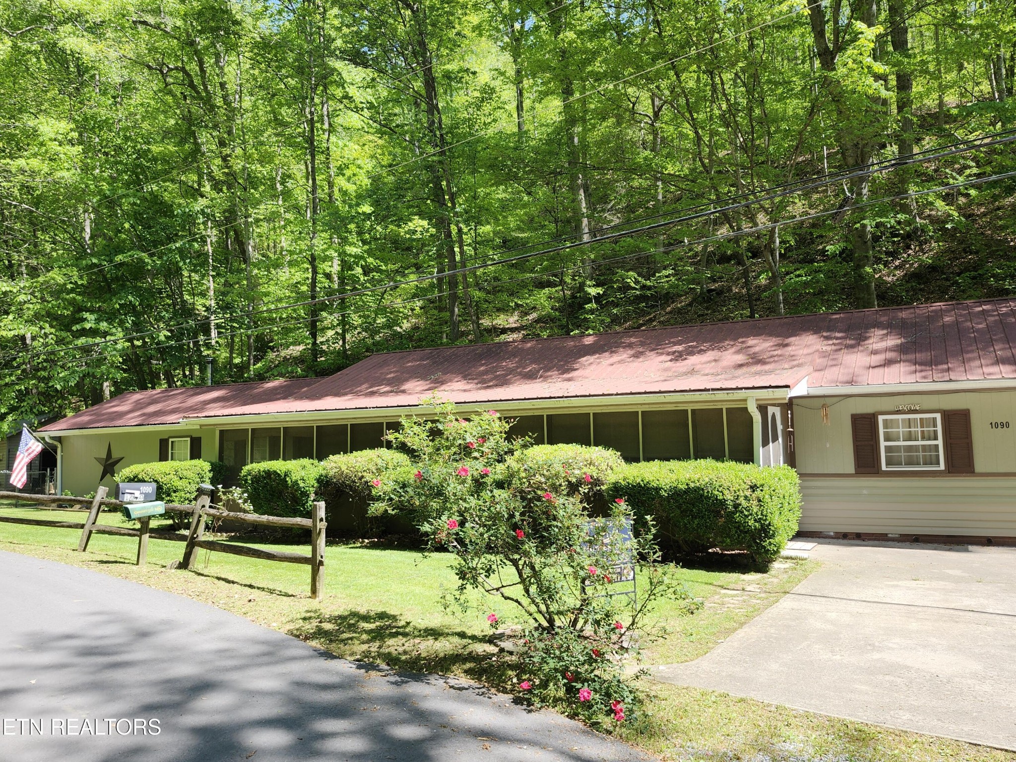 1090 Caney Creek Lane