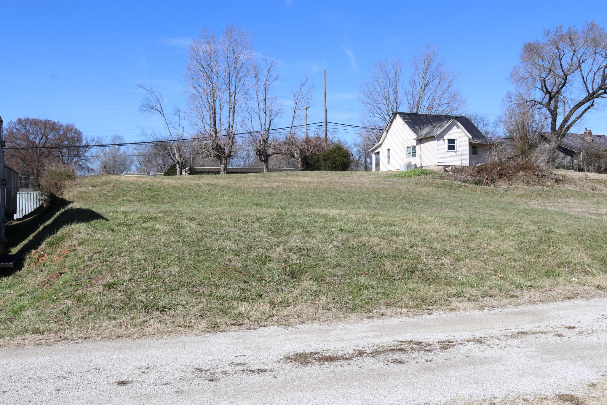 2013 S Main St Property Photo 1