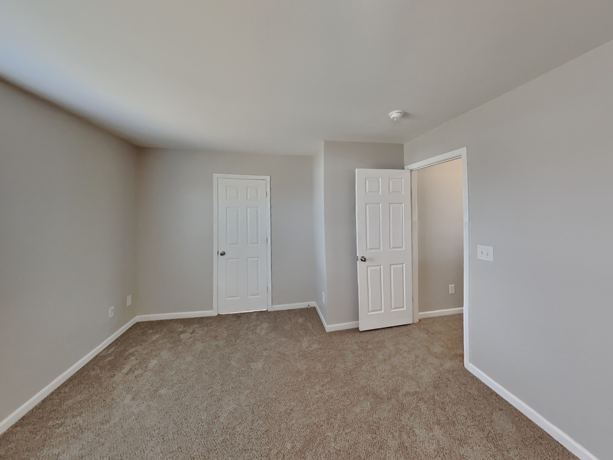 1024 Daniel Ln Property Photo 5