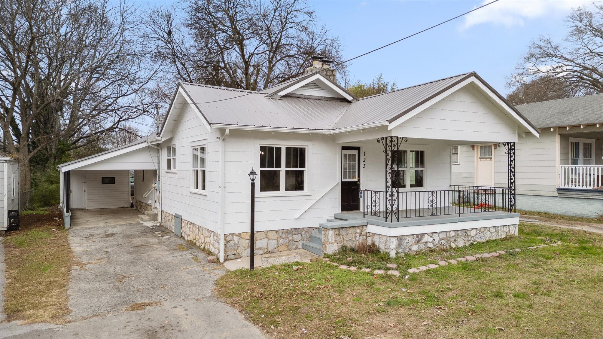 123 S Moore Road Property Photo 5