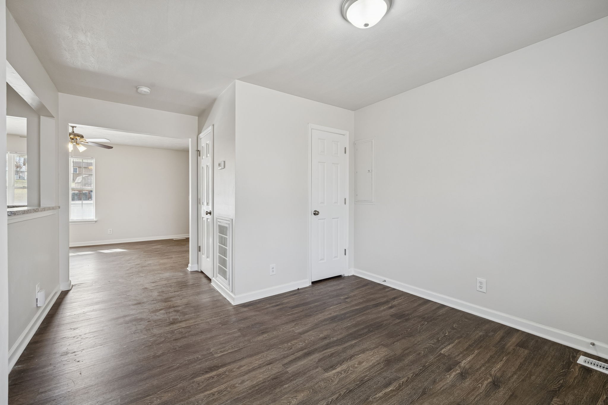2607 Landrum Ct Property Photo 9