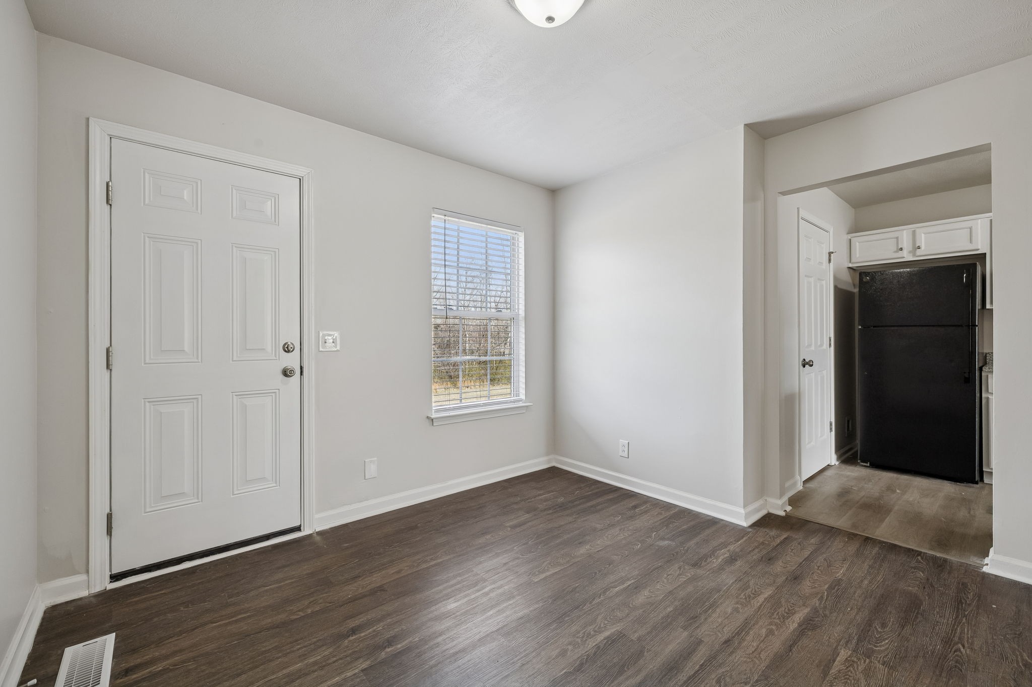 2607 Landrum Ct Property Photo 11